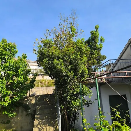 Cozy Near Split & Invites Prázdninový dům *